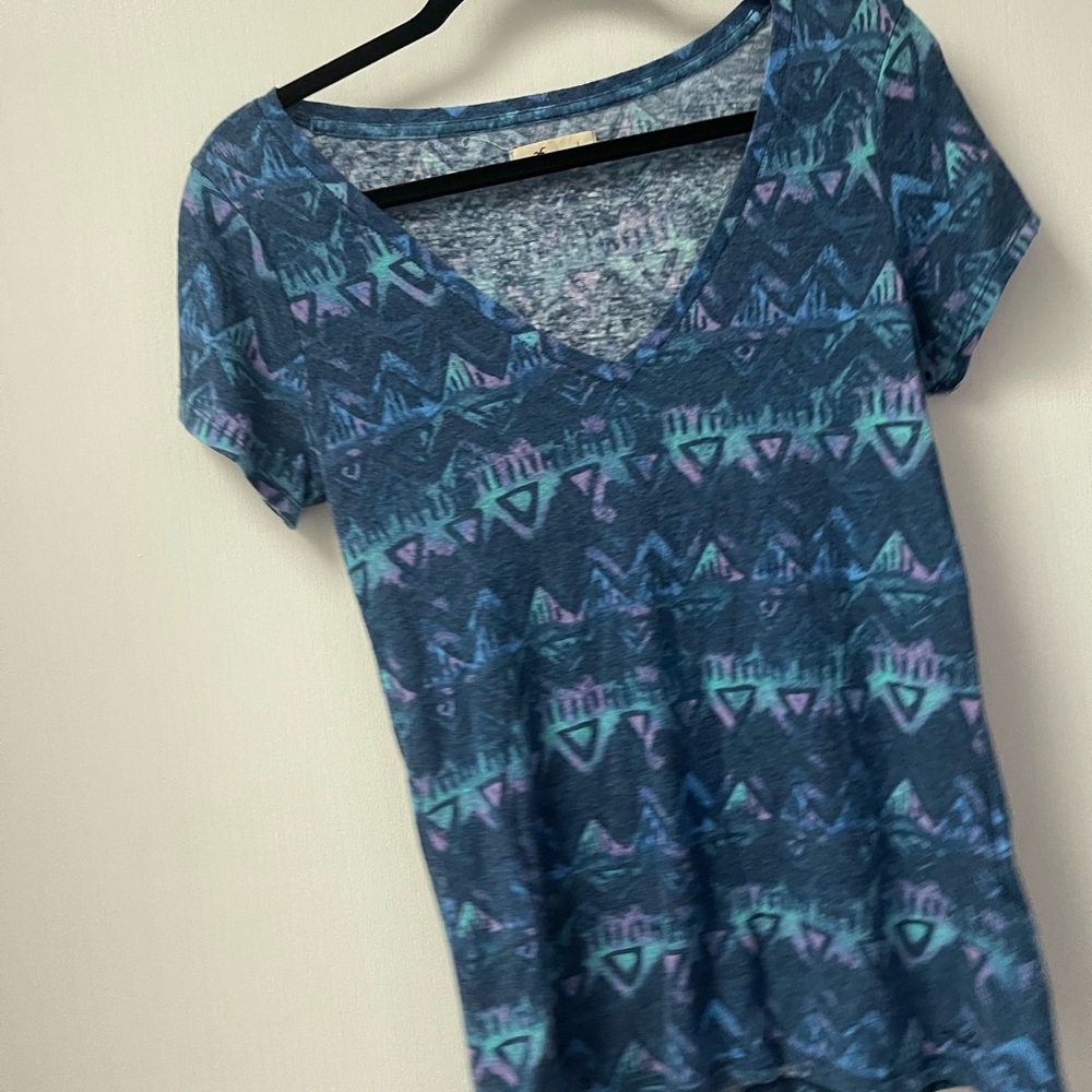 Hollister Vneck Tee